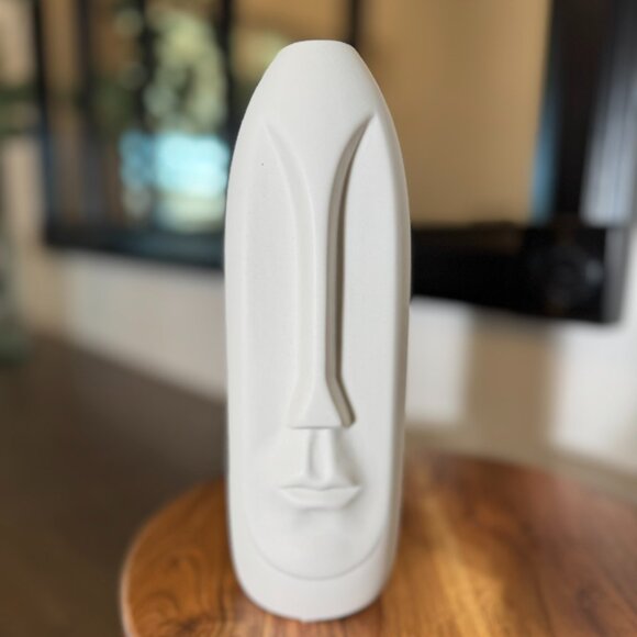 Modern White Ceramic Face Vase Set — Kaolinite • Set of 2 • Minimalist Sculpture - Picture 6 of 11